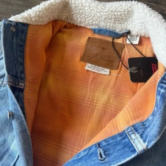 Levi's Men's Western Lined Type I Sherpa Trucker Jacket Light Wash Size Small - Picture 5 of 8